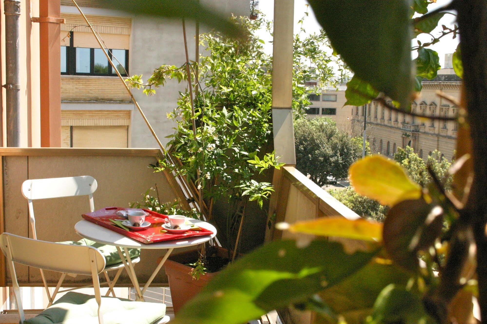 Larala' Bed & Breakfast Лече Екстериор снимка